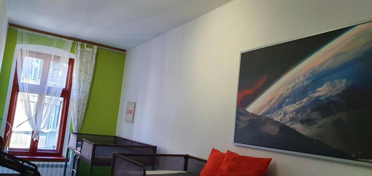 Chopin Street Private Rooms Катовице Екстериор снимка
